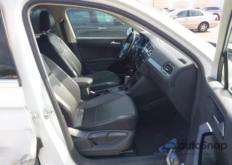 2018 Volkswagen Tiguan 2.0T Se/2.0T Sel из США, поврежденный, VIN 3VV3B7AX0JM006201